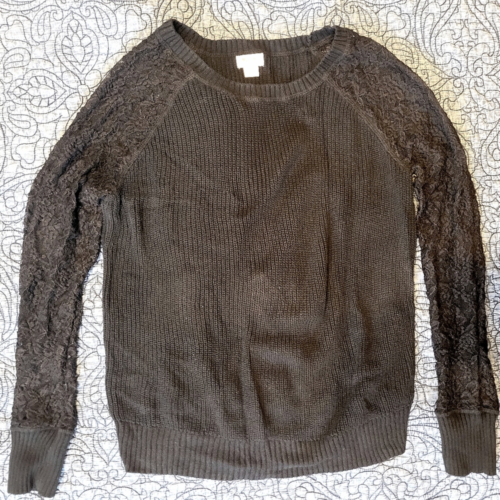 Black Mossimo sweater with lace arms size large